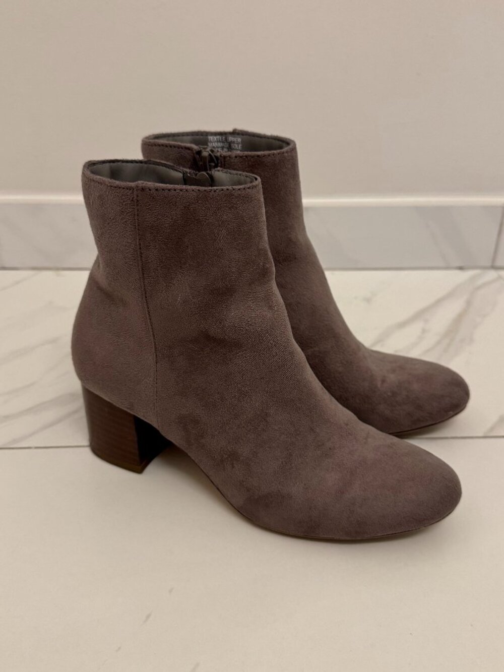 Women's Size 6M LOFT Suede Gray Color Ankle Boots with 2-Inch Heels and Zipper